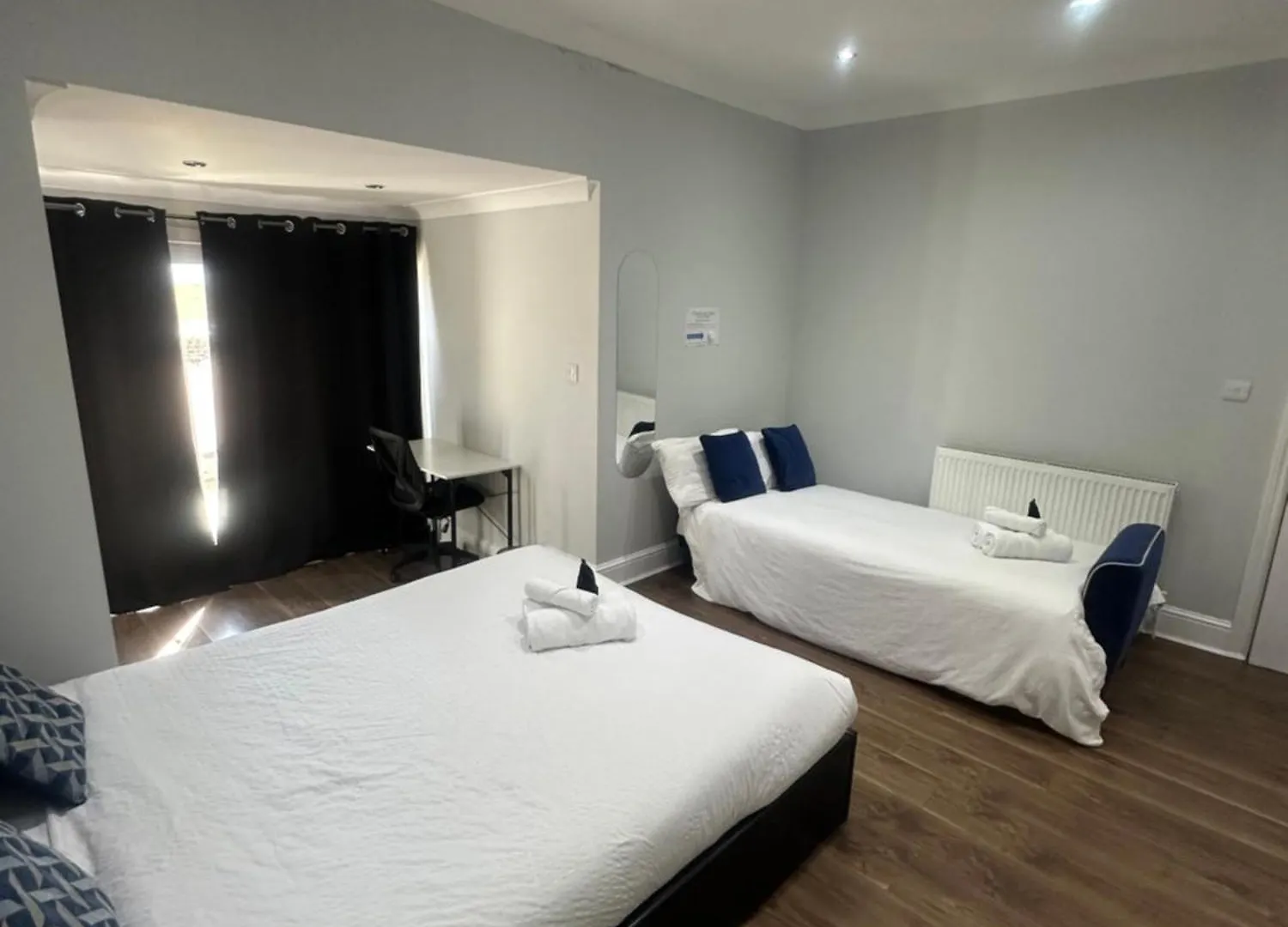Black & White Double Bedroom Londres