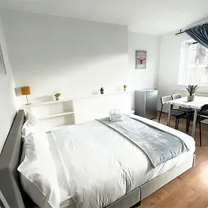  Pensión Stepney 17 Double Bedrooms